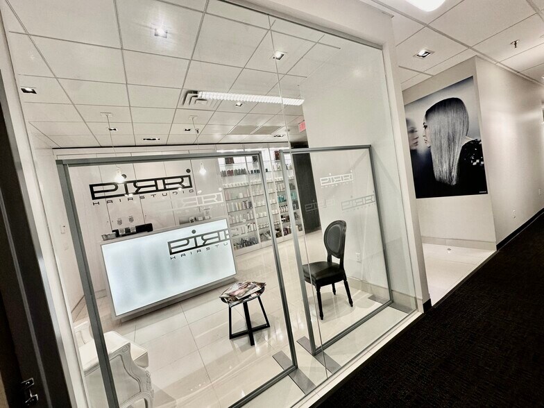 More Photos Of 181 Greenwich Ave, Greenwich General Retail For Sale