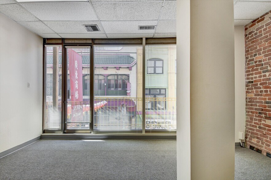More Photos Of 626 Grant Ave, San Francisco Office For Lease