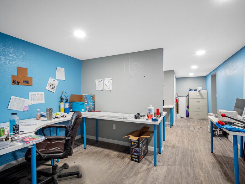 More Photos Of 16299 Cortez Blvd, Brooksville Industrial For Sale