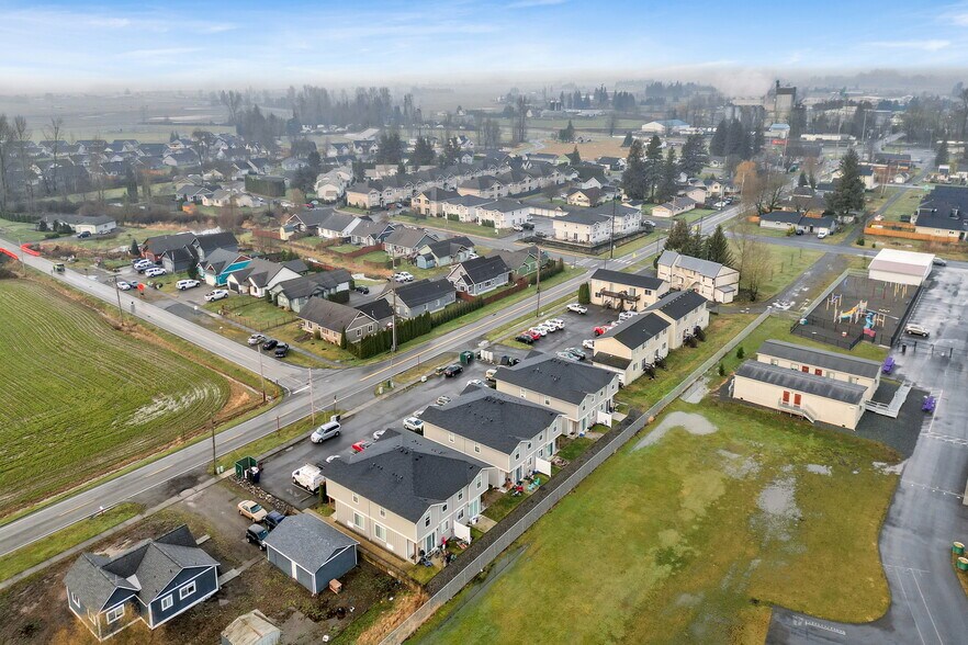 More Photos Of 412 Front St, Sumas Apartments For Sale