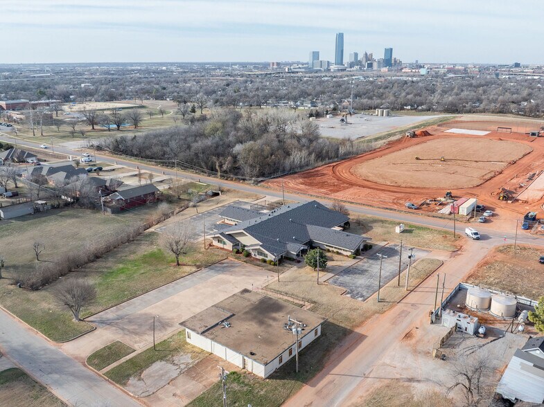 More Photos Of 744 SE 25th St, Oklahoma City Medical For Lease