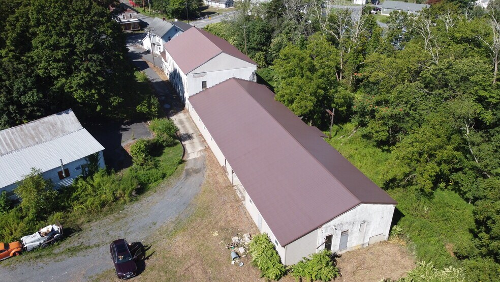 More Photos Of 2763 Highway 6, Slate Hill Warehouse For Sale