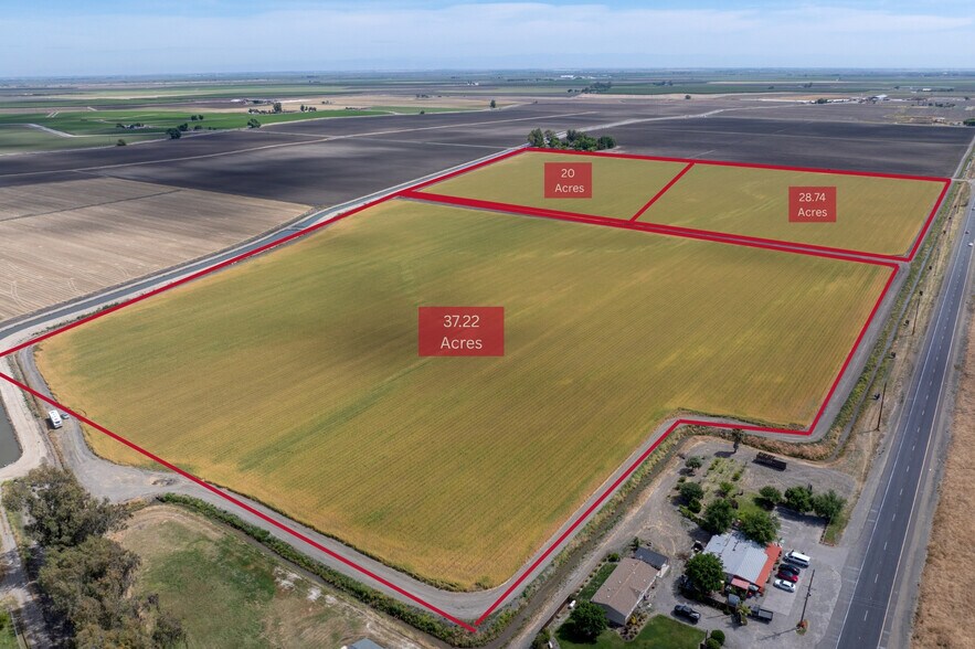 Primary Photo Of Cozzi Ave & Hwy 33 hwy, Dos Palos Land For Sale