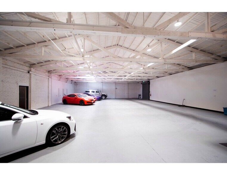 More Photos Of 611 W Fremont St, Stockton Warehouse For Lease