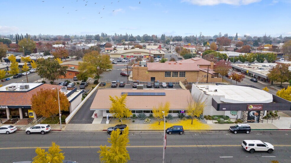 More Photos Of 610 W Main St, Visalia Office For Lease