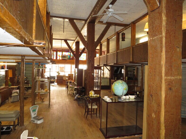 More Photos Of 110-112 W Washington st, Morris General Retail For Sale