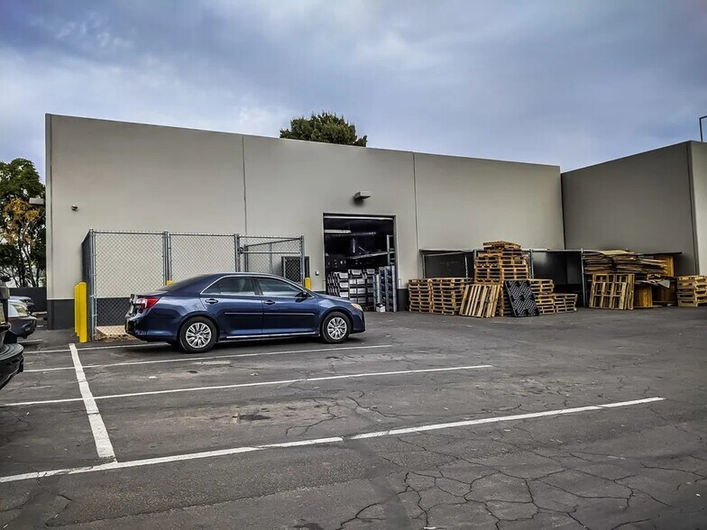 More Photos Of 1819 W 3rd St, Tempe Manufacturing For Lease