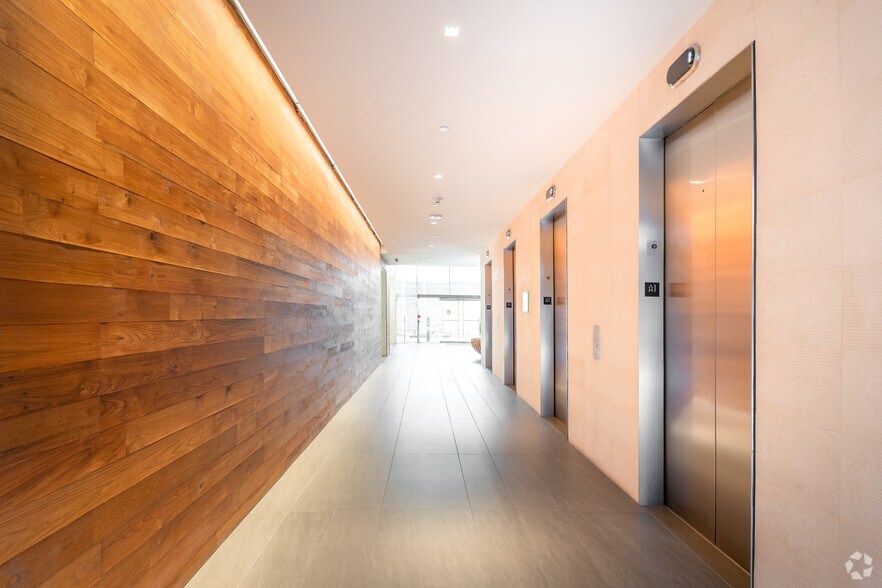 More Photos Of 3500 Maple Ave, Dallas Office For Lease