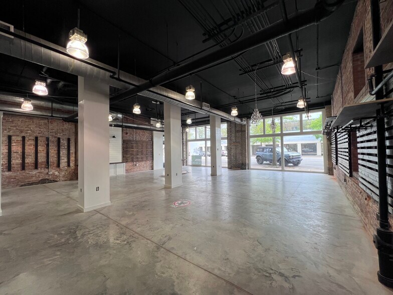 More Photos Of 417 Hay St, Fayetteville Office For Lease