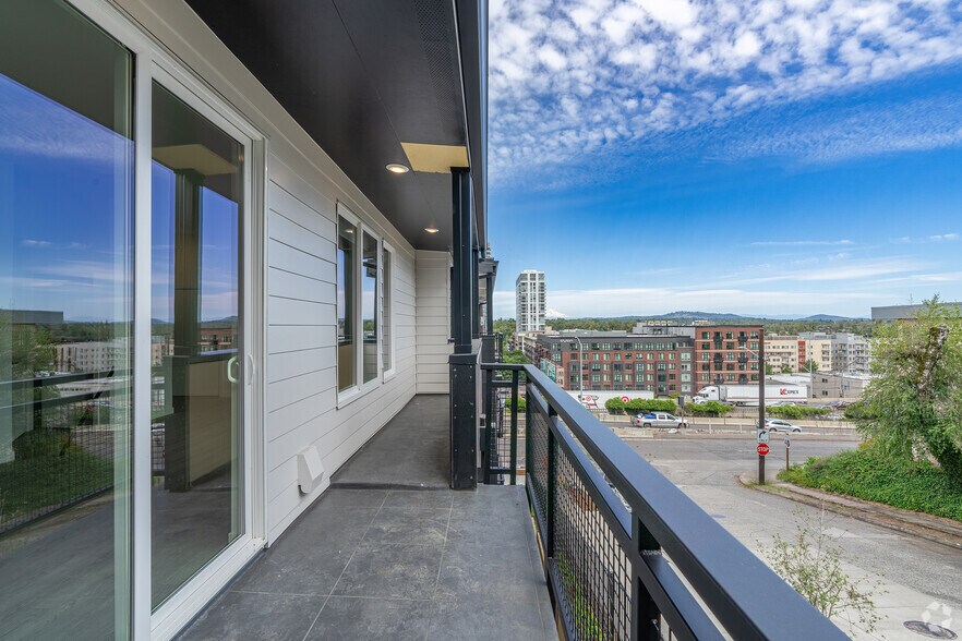 More Photos Of 3727-3755 S Hood Ave, Portland Apartments For Sale
