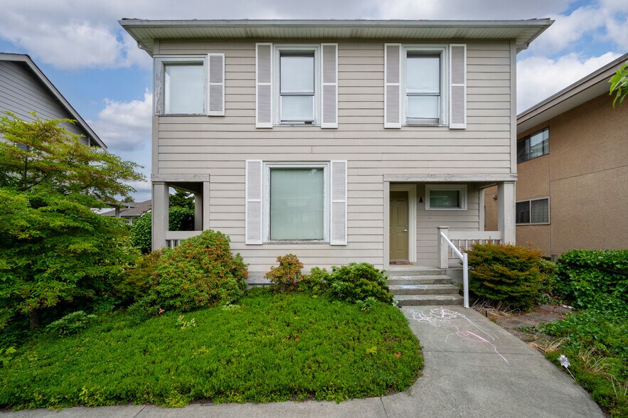 More Photos Of 3319 Oakes Ave, Everett Apartments For Sale