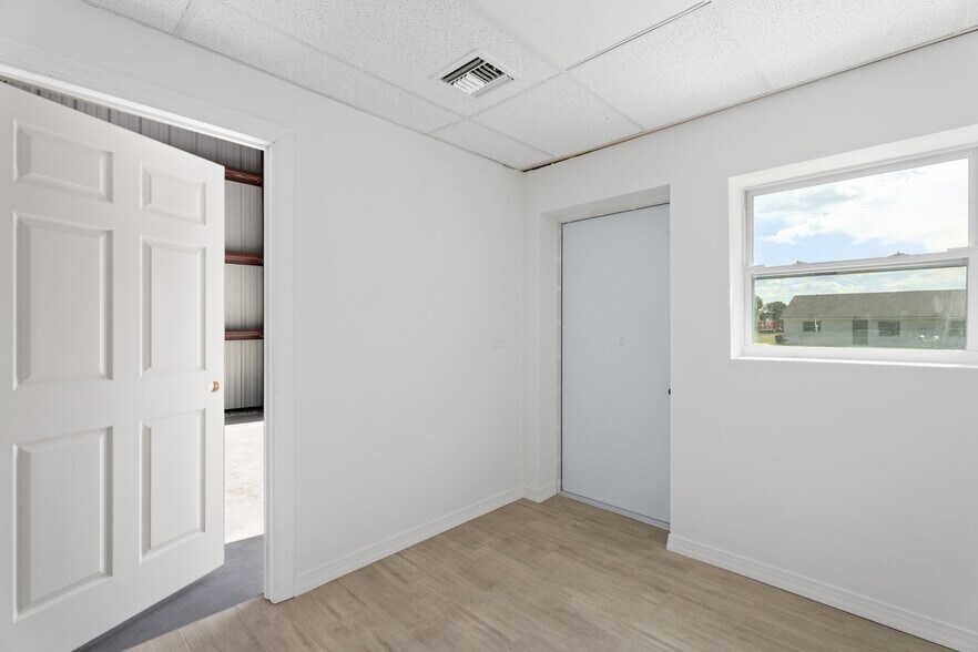 More Photos Of 2933 Harson Way, Fort Pierce Warehouse For Sale