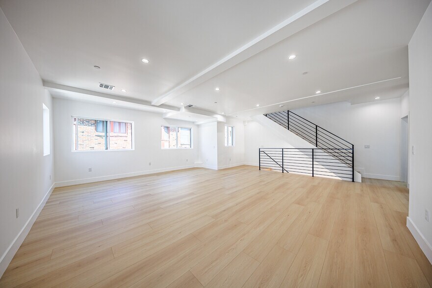 More Photos Of 1259 S Longwood Ave, Los Angeles Apartments For Sale