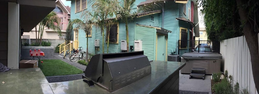 More Photos Of 1236-1238 W 30th St, Los Angeles Apartments For Sale