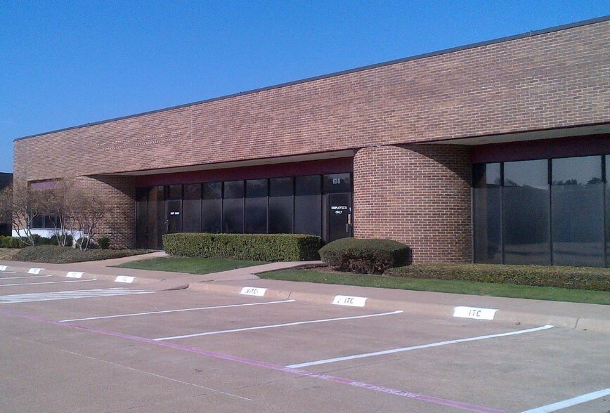 More Photos Of 1335 Valwood Pky, Carrollton Medical For Sale