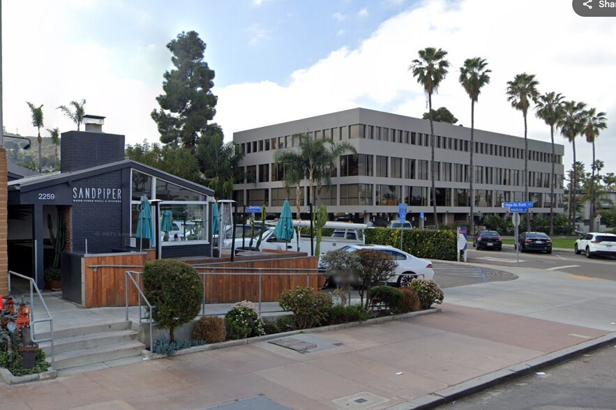 More Photos Of 2255-2259 Avenida De La Playa, La Jolla Storefront Retail Office For Lease