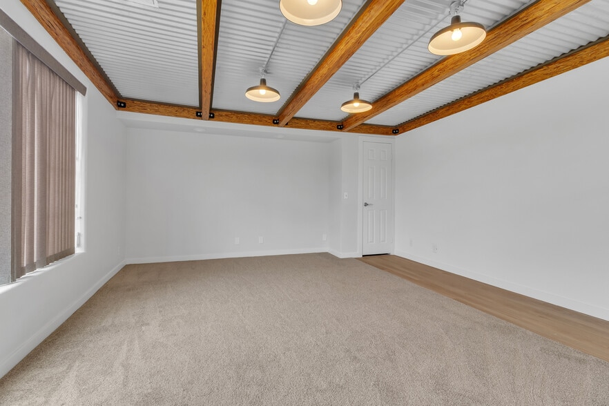 More Photos Of 1338 D St, Ramona Office For Sale