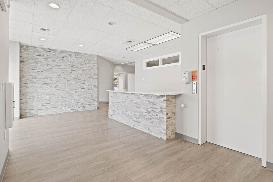 More Photos Of 350 Miller St SE, Salem Office For Sale