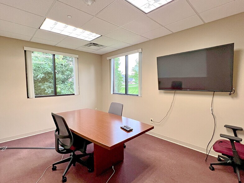 More Photos Of 620 Pierce Blvd, O'Fallon Office For Lease