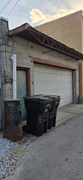 More Photos Of 1216 W Grand Ave, Chicago Storefront Retail Residential For Sale