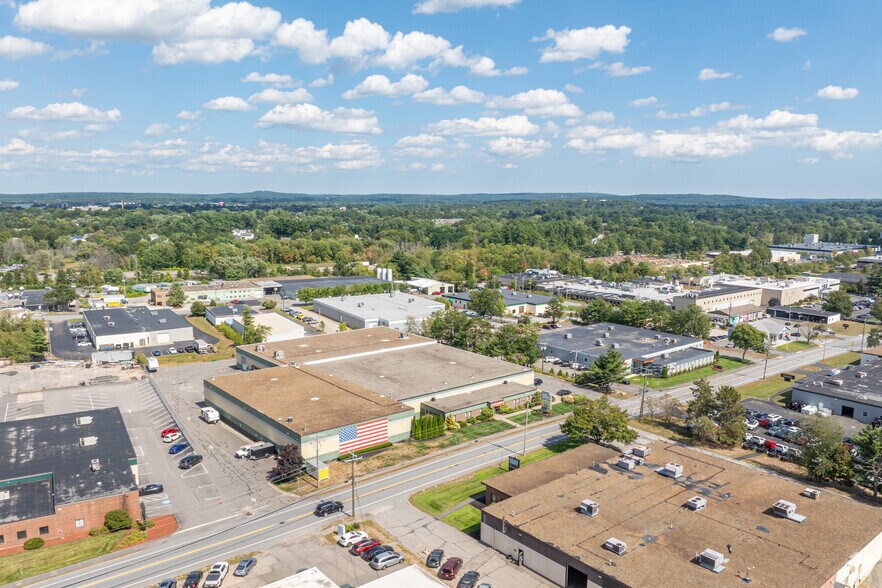 More Photos Of 111 Northeastern Blvd, Nashua Self Storage For Lease
