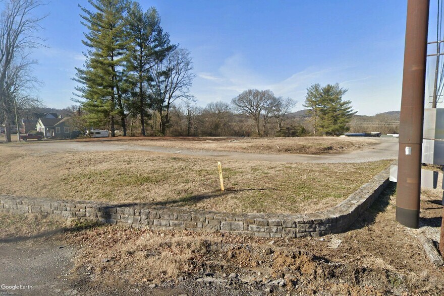 More Photos Of 333 Broadway, Hartsville Land For Sale