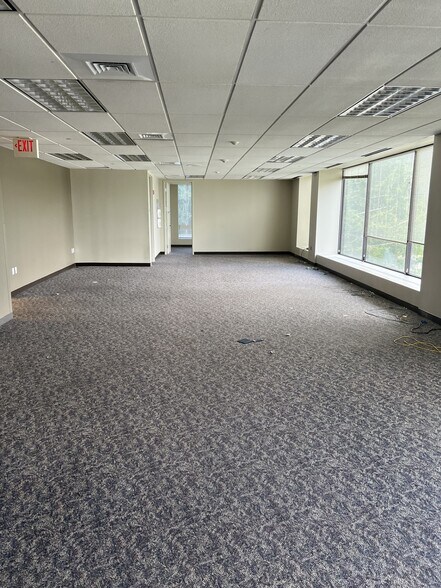 More Photos Of 200 Mill Rd, Fairhaven Medical For Lease