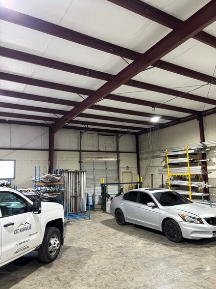 More Photos Of 2403 Kline Ave, Nashville Warehouse For Lease