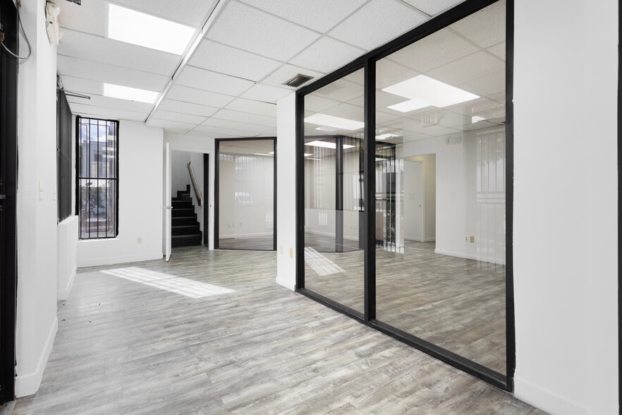 More Photos Of 1740-1742 NW 93rd Ave, Miami Warehouse For Lease