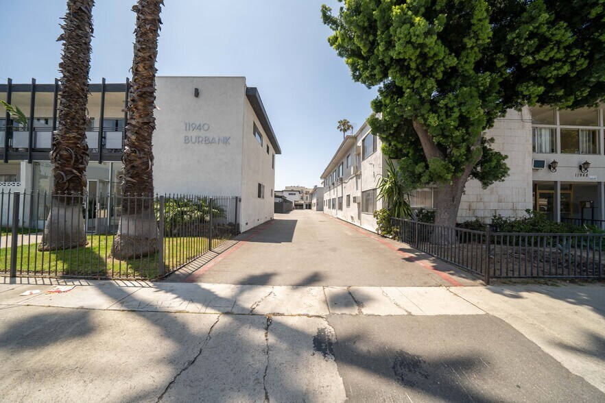 More Photos Of 11940 Burbank Blvd, Valley Village Apartments For Sale