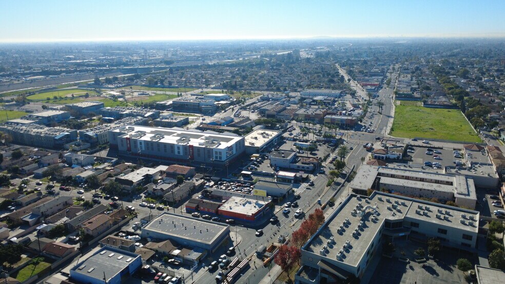 More Photos Of 9802-9804 Atlantic Ave, South Gate Restaurant For Lease