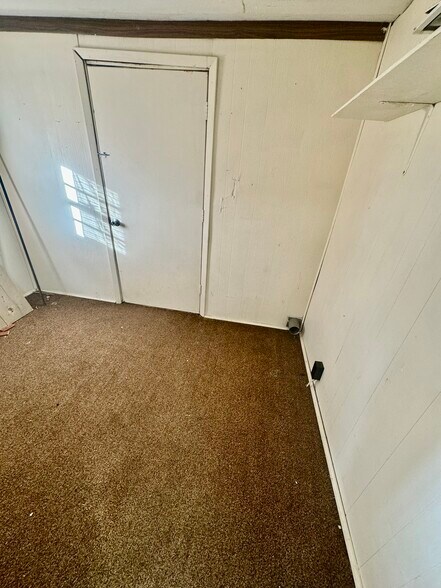 More Photos Of 115 E 9th, Concordia Multifamily For Sale