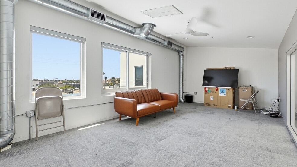 More Photos Of 123-127 Lomita St, El Segundo Loft Creative Space For Lease