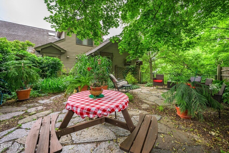 More Photos Of 4 Main St, West Stockbridge Apartments For Sale