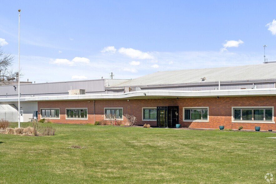 More Photos Of 294 Gambee Rd, Geneva Unknown For Lease