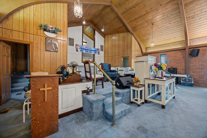 More Photos Of 4334 W Pine St, Farmville Religious Facility For Sale