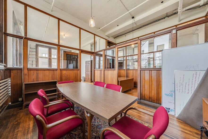More Photos Of 4403 St Clair Ave, Cleveland Coworking Space