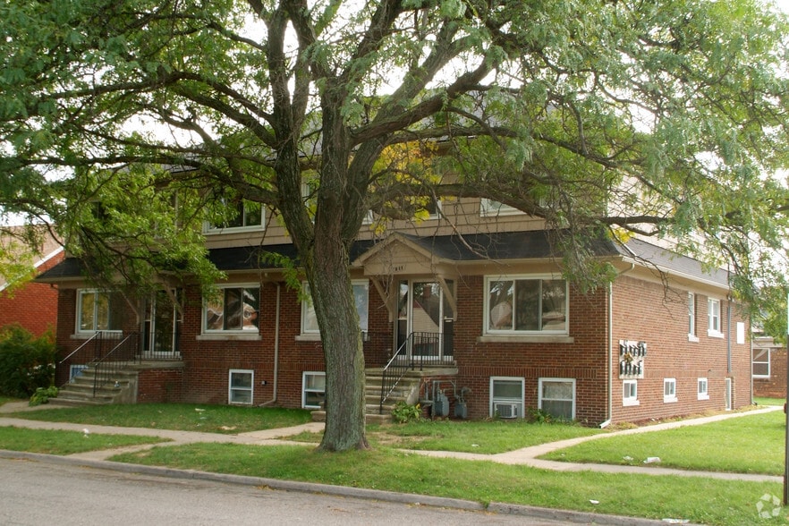 More Photos Of 1205 Garfield Ave, Lincoln Park Apartments For Sale