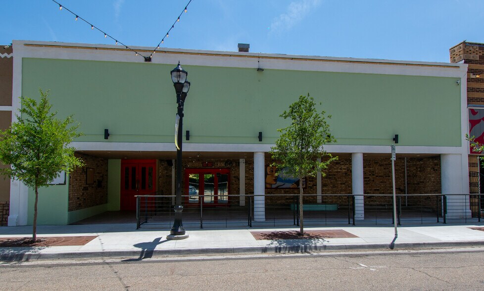 Primary Photo Of 715 S Polk St, Amarillo Bar For Lease