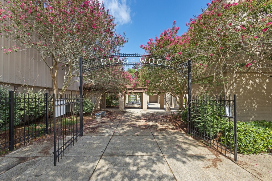 More Photos Of 201 Pasadena Ave, Metairie Schools For Sale