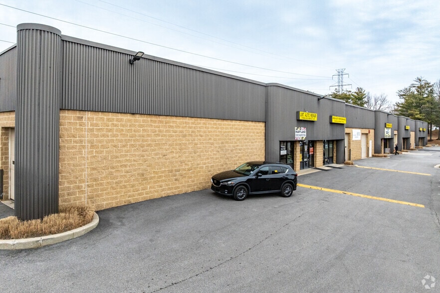 More Photos Of 6400-6470 Dobbin Center Way, Columbia Auto Repair For Lease