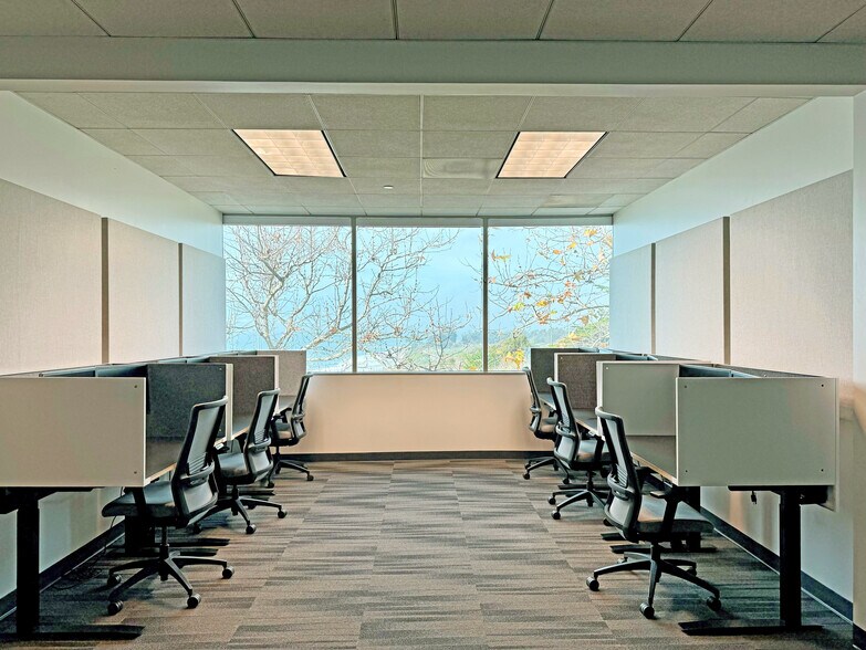 More Photos Of 6307 Carpinteria Ave, Carpinteria Loft Creative Space For Lease