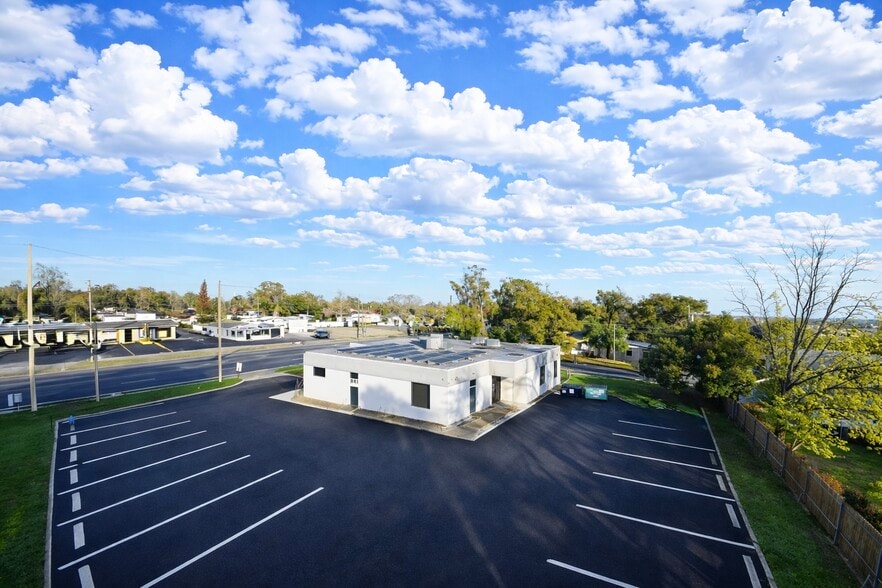 More Photos Of 4804 Edgewater Dr, Orlando Medical For Sale