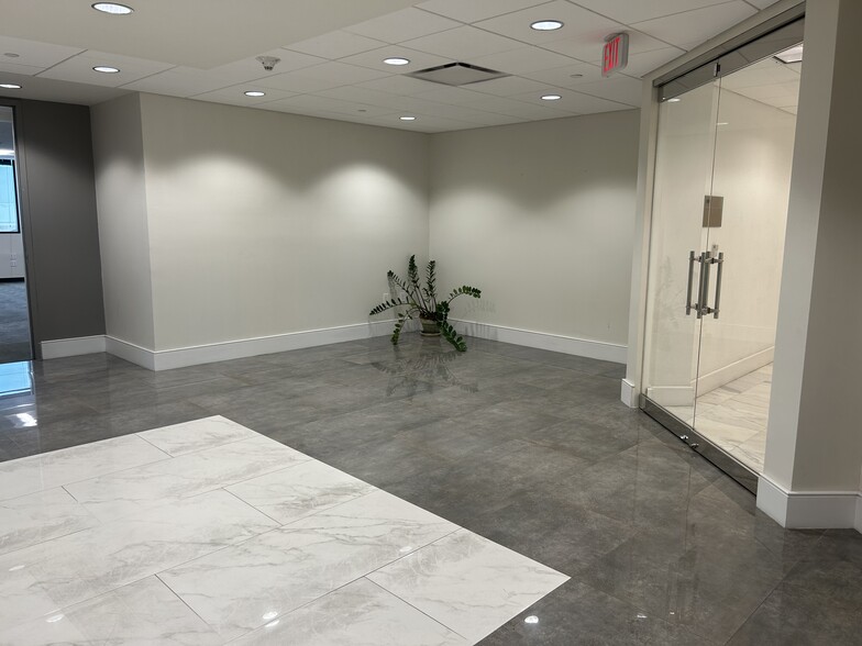 More Photos Of 75 Valencia Ave, Coral Gables Office For Lease