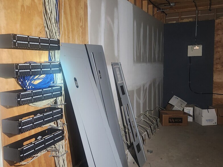 More Photos Of Martin Luther King Hwy, Eutaw Warehouse For Sale