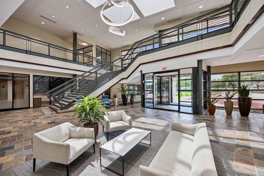 More Photos Of 4700 W Sam Houston Pky N, Houston Office For Lease