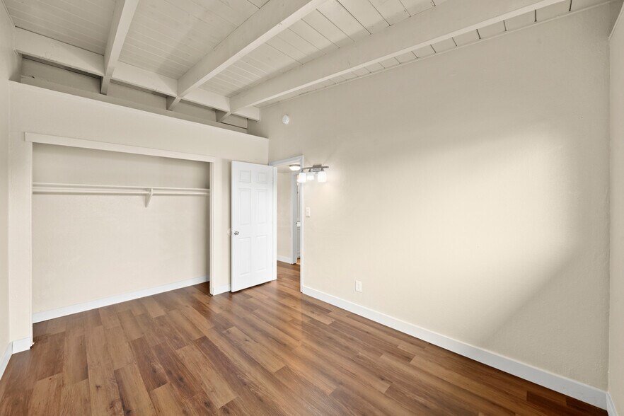 More Photos Of 2605 Albatross Way, Sacramento Apartments For Sale