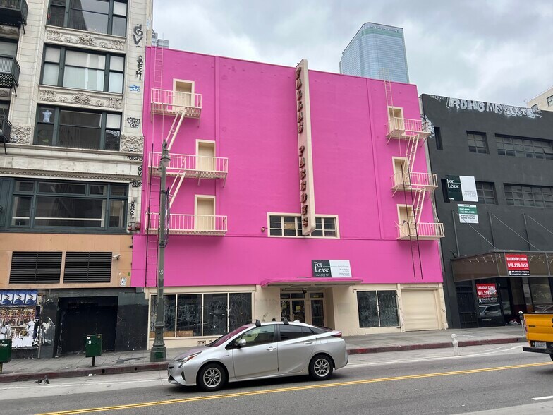 More Photos Of 445 S Broadway, Los Angeles Storefront Retail Office For Lease