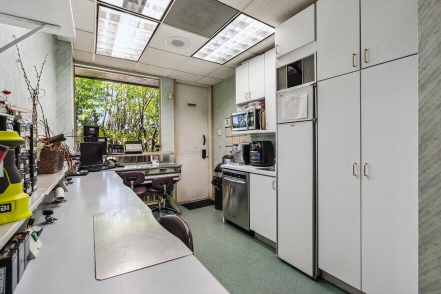 More Photos Of 1802 San Miguel Dr, Walnut Creek Medical For Sale