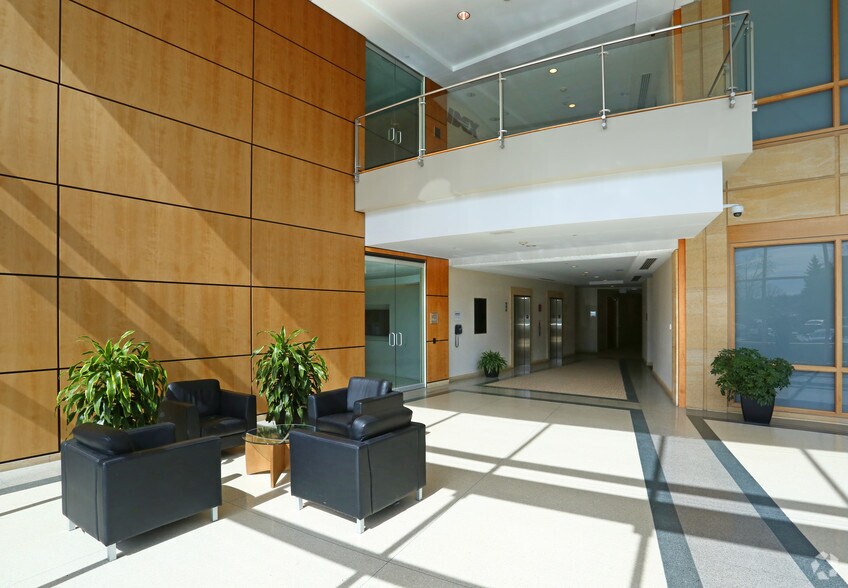 More Photos Of 1925 W Field Ct, Lake Forest Office For Lease